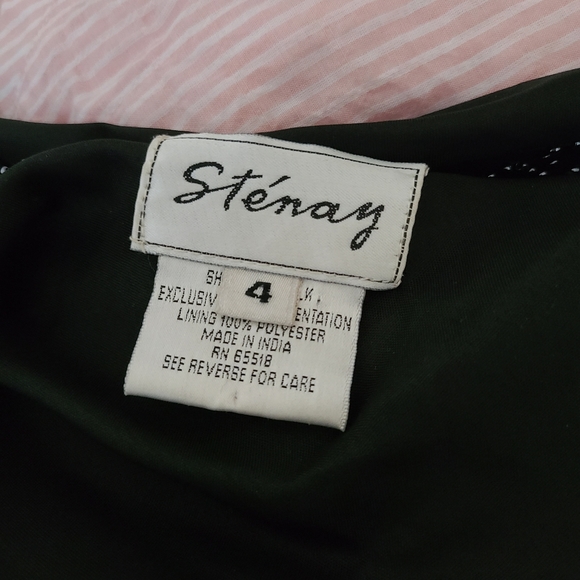 Dress - Picture 2 of 6